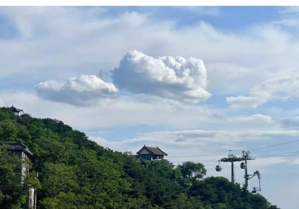 恒盈策略 组图丨当夏日的风拂过泰山 云端上的美景让你一眼心动！